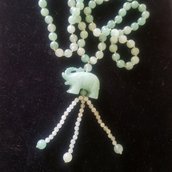 Pendentif Vintage éléphant Sculpté En Jade Vert – Breloque Pierre Naturelle, Occasion